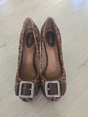 Fossil Brown Giraffe-Print Women's Buckle Heels